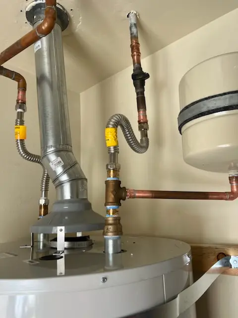 Water heater installation and plumbing repair in Oak Hall